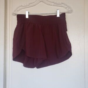Lululemon Size 8 Maroon Shorts